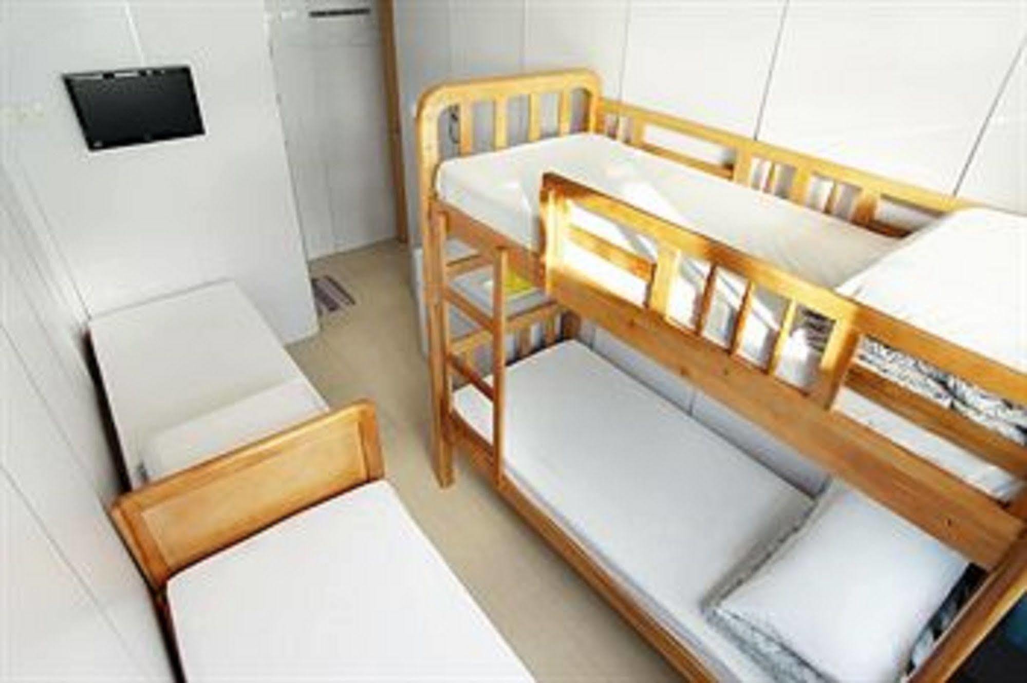 A-Inn Hong Kong Kowloon  Buitenkant foto